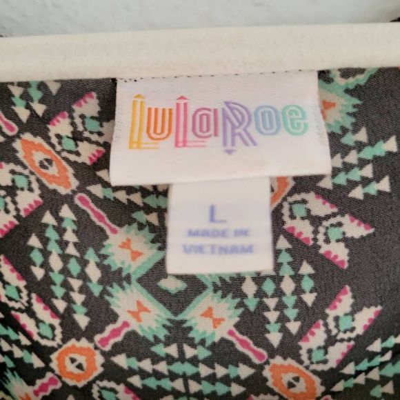 Lularoe monroe fringe kimono - Picture 2 of 3